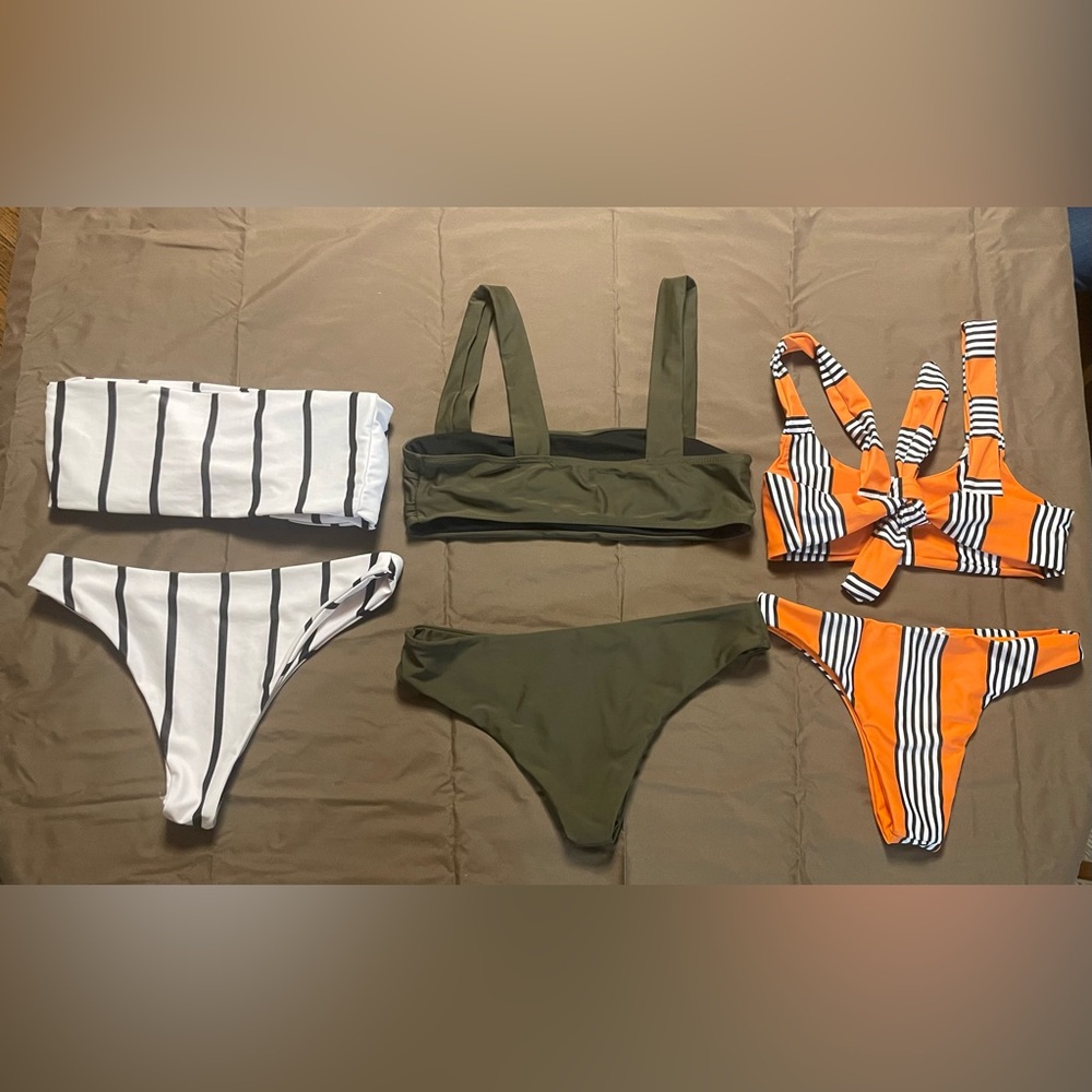 3 Bikinis - Size medium - Picture 2 of 5